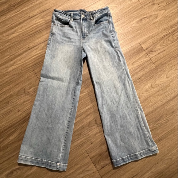 🔥2/$50🔥 Wide Leg Light Wash Jeans - Picture 1 of 8
